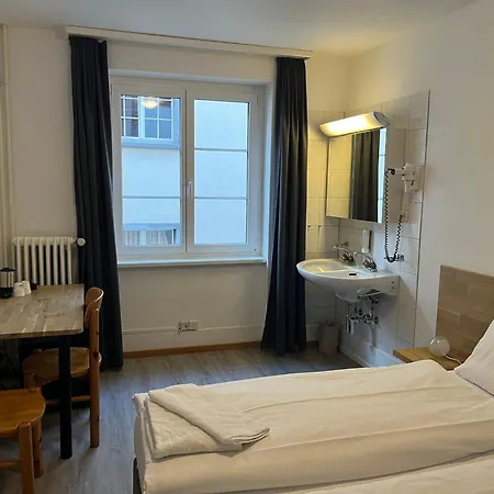 Hotel Drei Koenige 2*