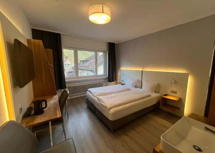 ドライ ケーニゲ