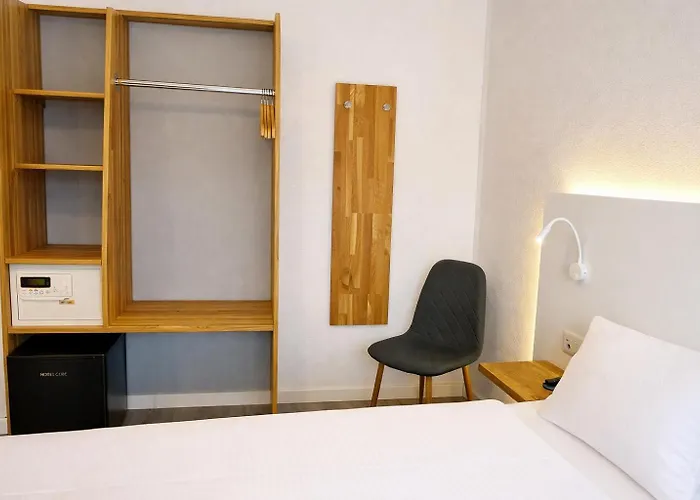 ドライ ケーニゲ クール